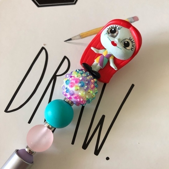 Disney Doorables: Nightmare Before Christmas: Sally handmade beaded pen - Picture 1 of 3
